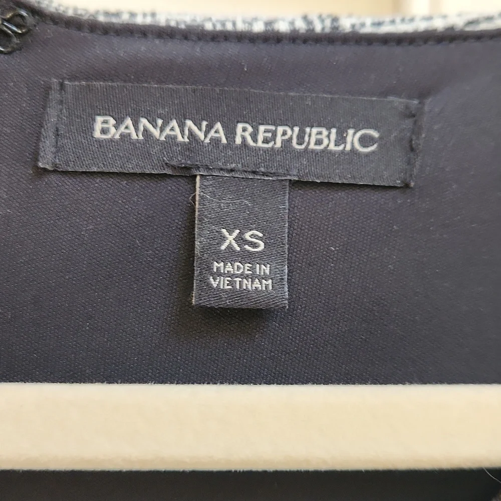 Banana Republic Blacj and White Sheath Dress with Bell Sleeves Fully Lined - Picture 2 of 3